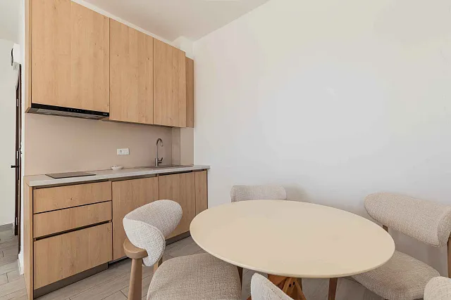 Exclusive sale of a brand-new hotel in Budva — photo 9